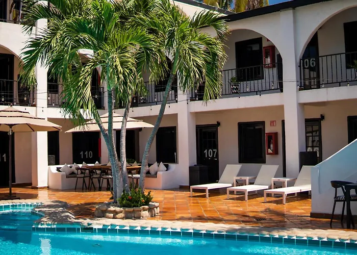 La Marina 4*