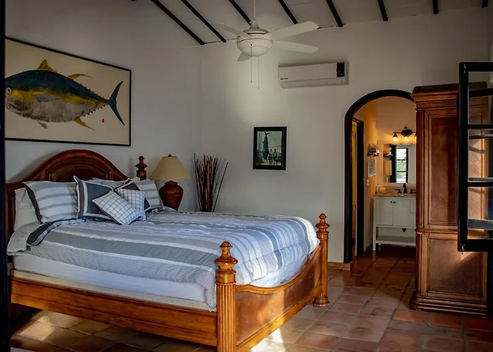 Hotel La Marina